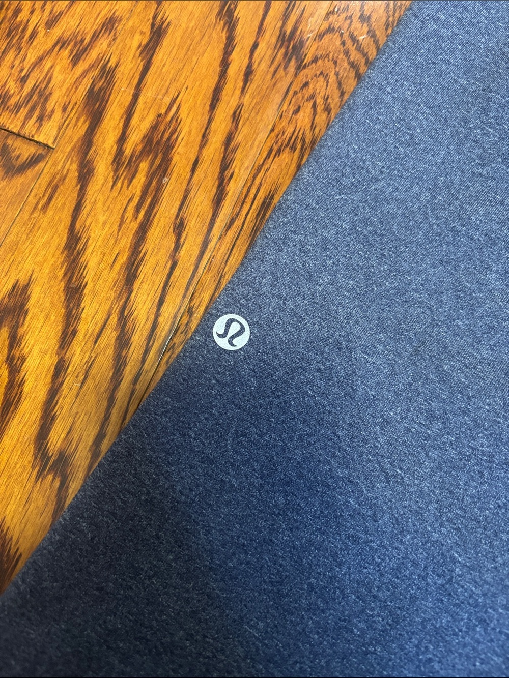 Lululemon Dark Blue Pants no tags fits like a Women’s Size: 6/8 - Picture 3 of 6